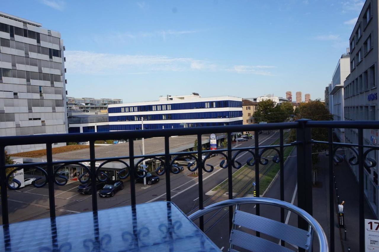 Hitrental Altstetten Apartamento
